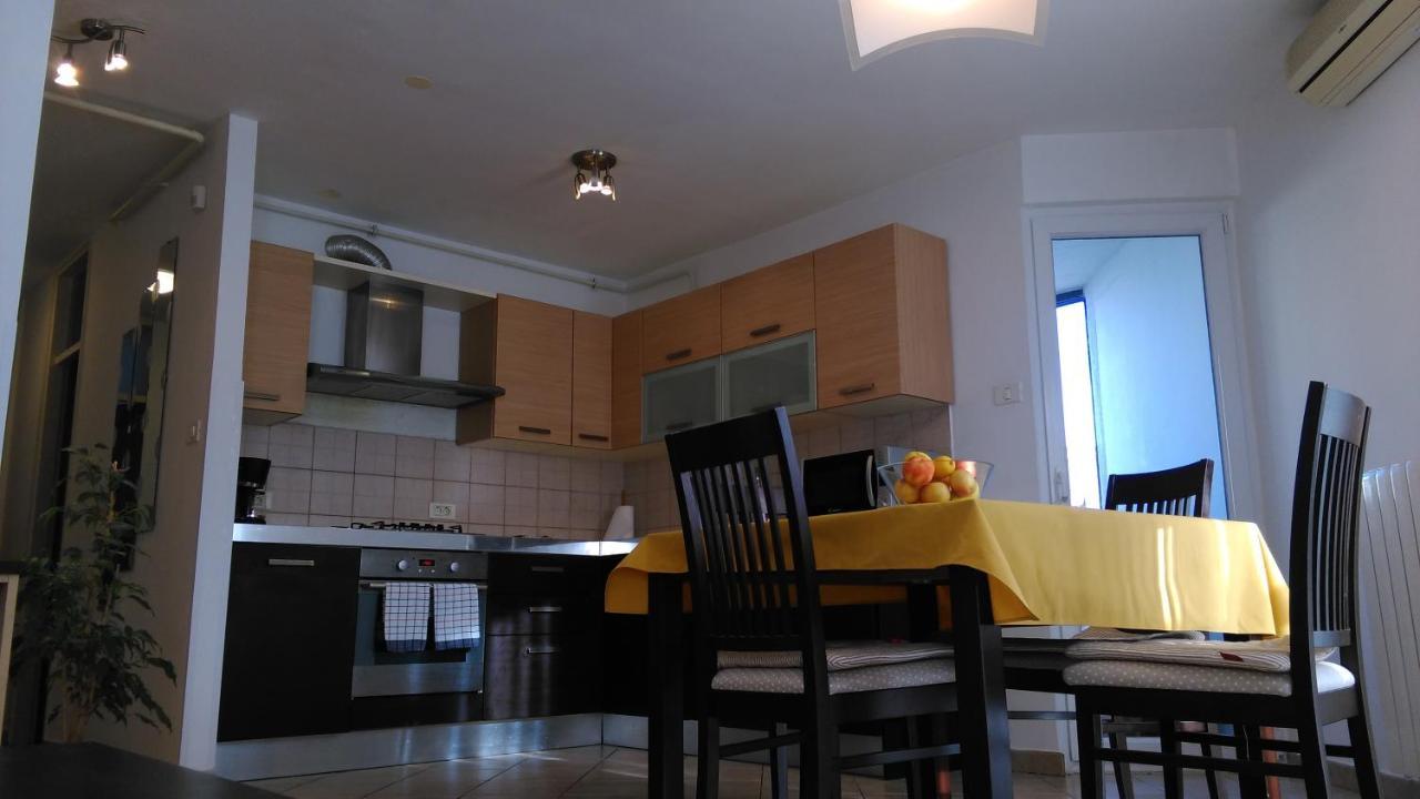 Apartamento Lair By The Sea - Stoja, Pula Exterior foto